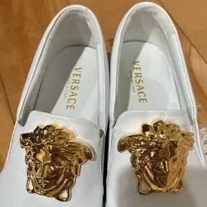 VERSACE(Medusa)ゴールド・ブローチ、安全ピン10個セット Versace Medusa Safety Pin Brooch | Saks Fifth Avenue